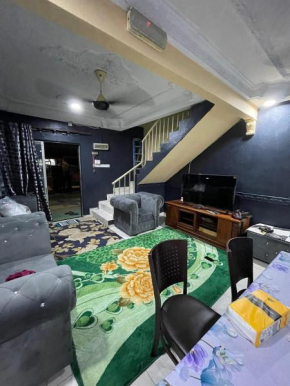 Lylinz Dy cermai homestay